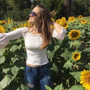 Meet your Posher, Tabitha